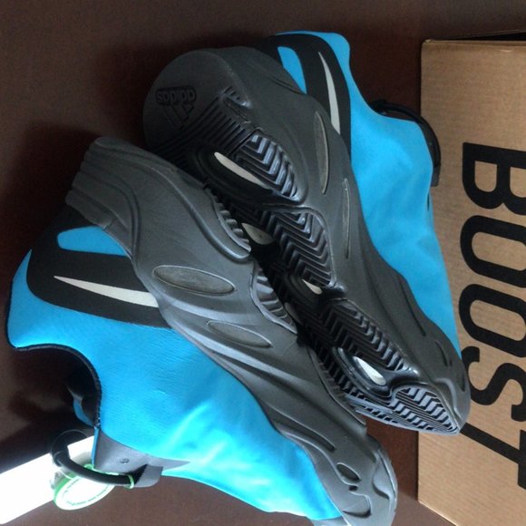 Other - blue yeezy FY3733 US8.5  new with box women